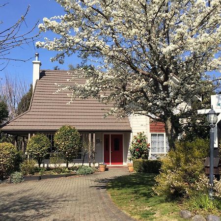 The Loft Bed And Breakfast Taupo Exterior foto