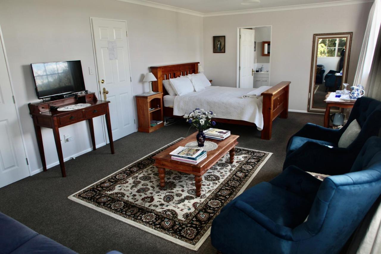 The Loft Bed And Breakfast Taupo Exterior foto