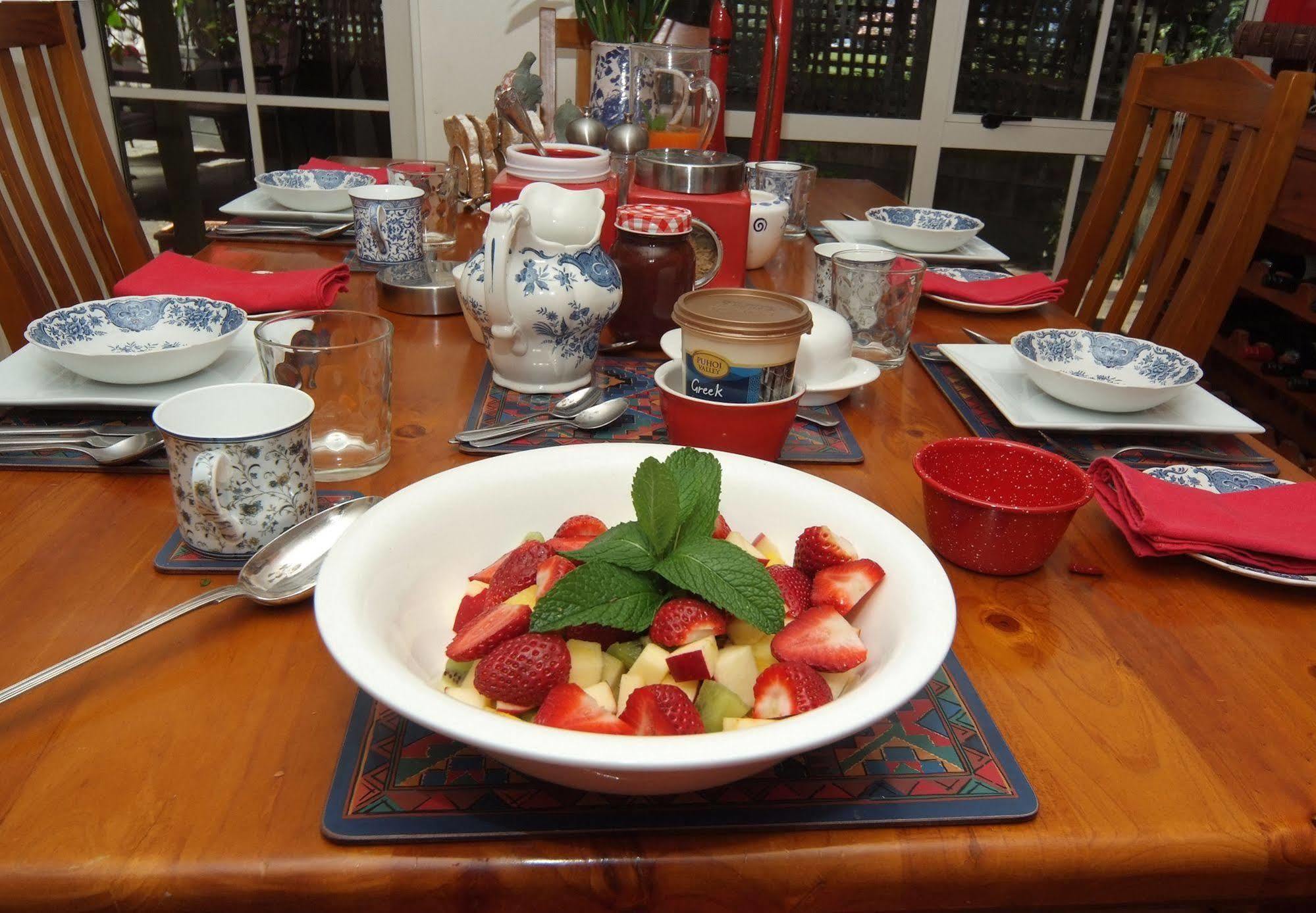 The Loft Bed And Breakfast Taupo Exterior foto